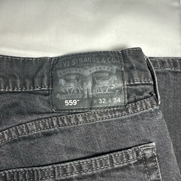 Mens Vintage Levi Black Jeans 559 Relaxed Straight Fit - Picture 7 of 9